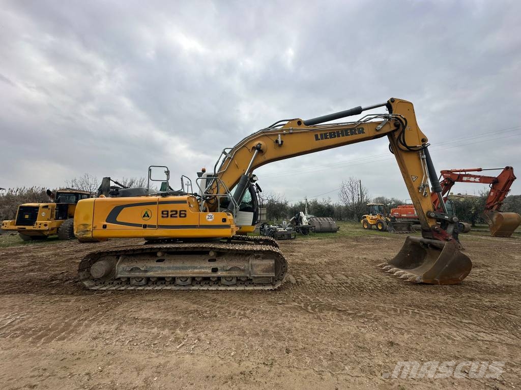 Liebherr R 926 LC Paletli ekskavatörler