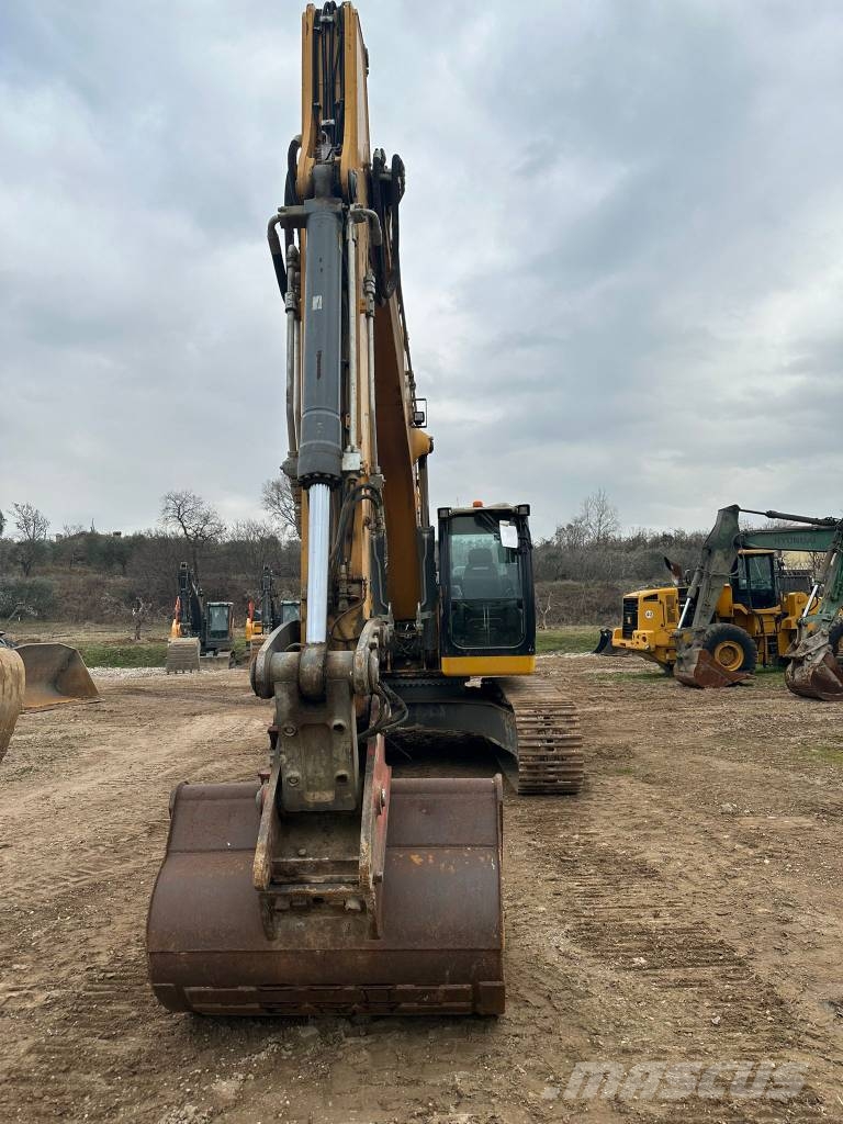 Liebherr R 926 LC Paletli ekskavatörler
