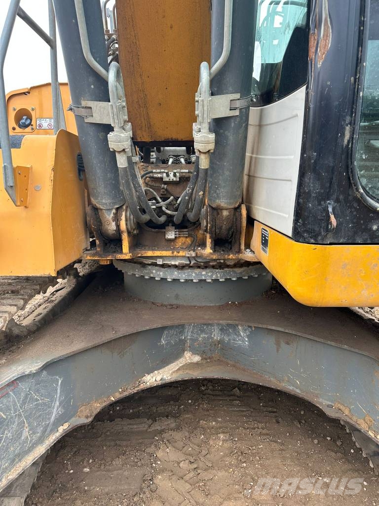Liebherr R 926 LC Paletli ekskavatörler