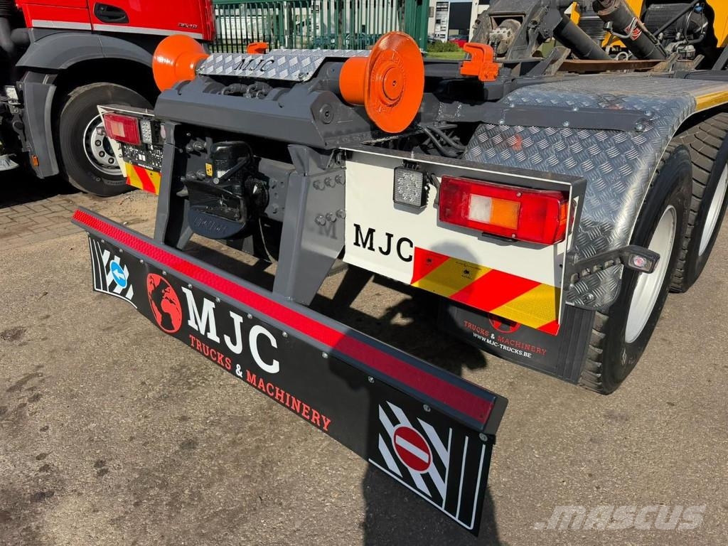 Volvo FM 420 6x4 AJK HOOKLIFT / HAAK 20T - 5760mm - WB 3 Abrollkipper