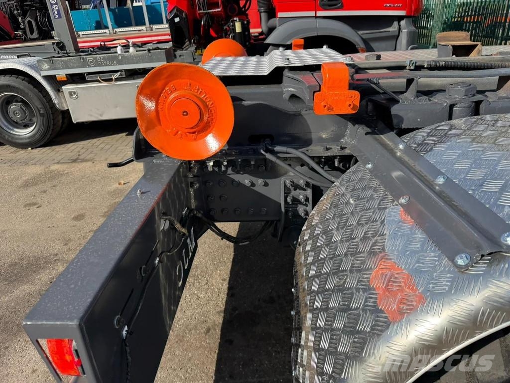 Volvo FM 420 6x4 AJK HOOKLIFT / HAAK 20T - 5760mm - WB 3 Vrachtwagen met containersysteem