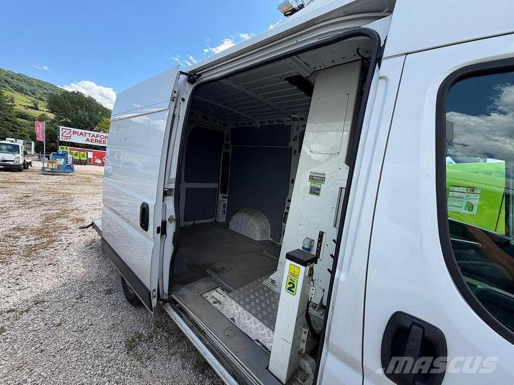 Socage 15TVJ Truck mounted platforms