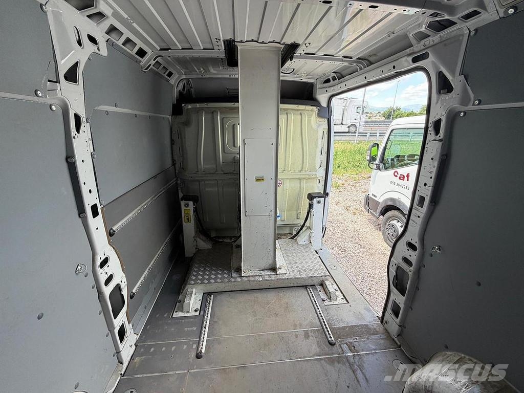 Socage 15TVJ Truck mounted platforms