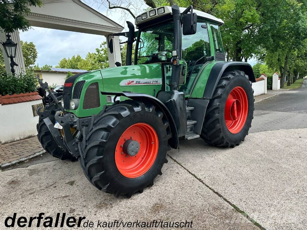 Fendt Favorit 711 Vario Tracteur