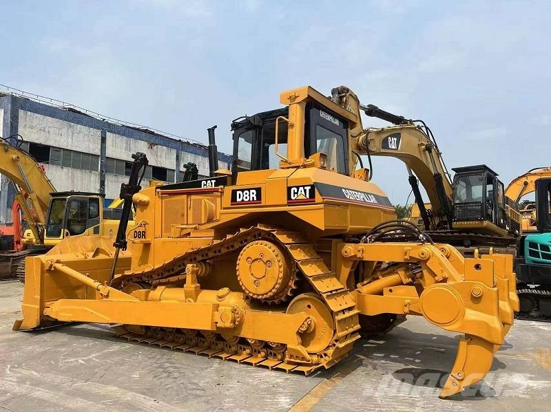 CAT D8R Crawler dozers