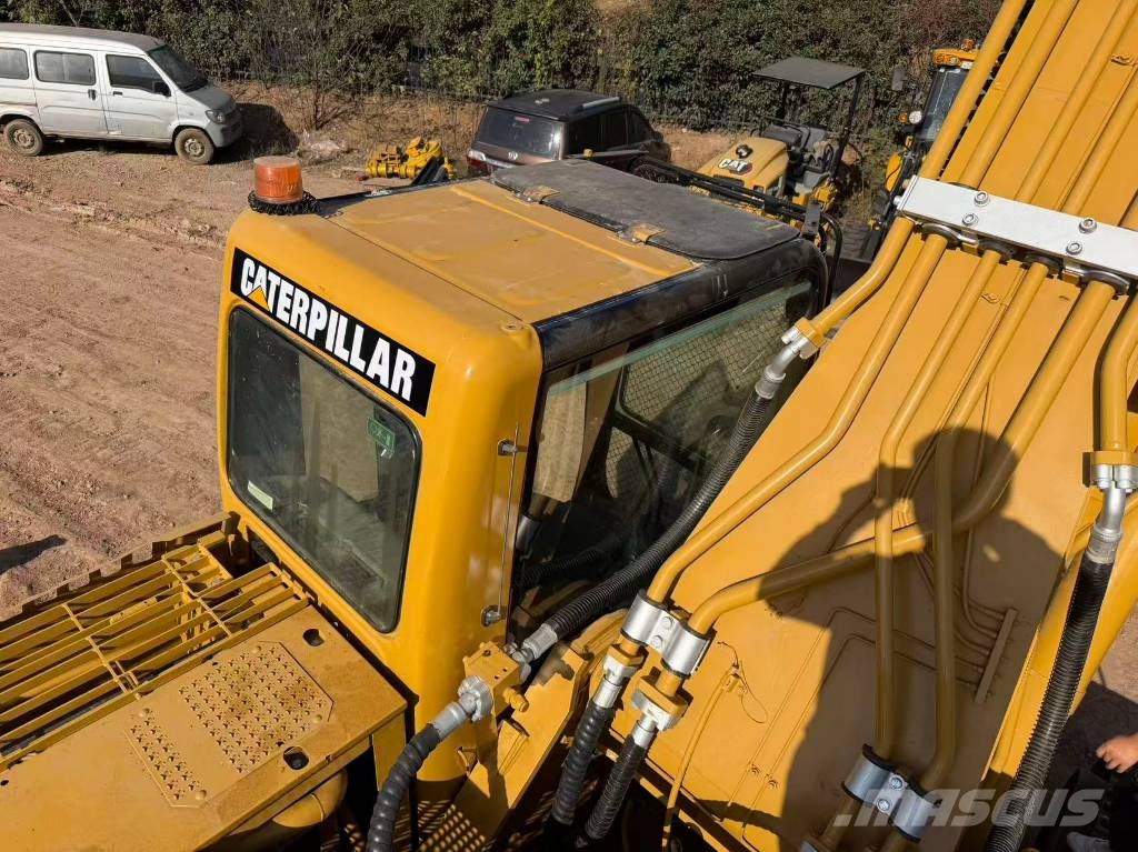 CAT 330C Bagri goseničarji