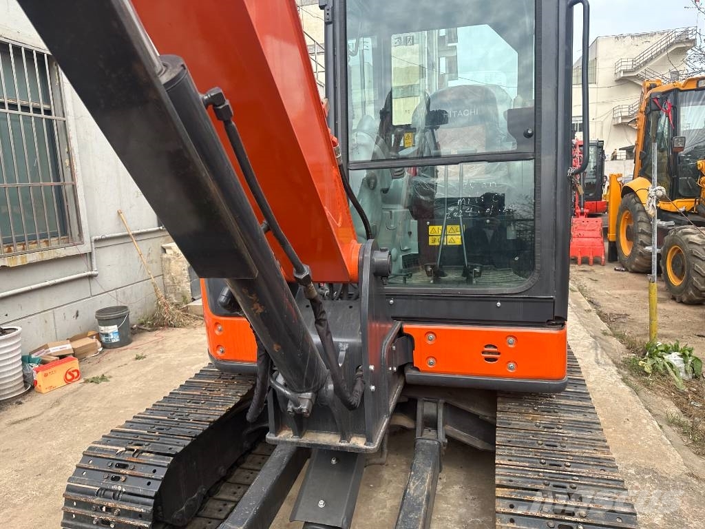Hitachi ZX 68USR-5A Minibagger < 7t