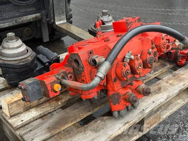 O&K RH 12 USED HYDRAULIC VALVE BLOCK 2246800 Hidraulika
