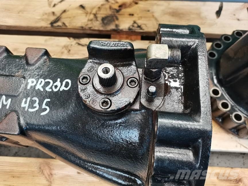New Holland LM 435 {Spicer  front case axle Axles