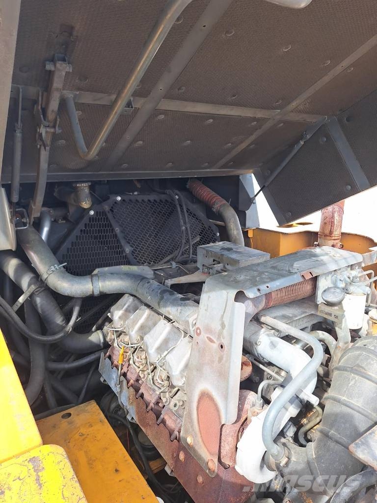 Liebherr R974B EW Crawler excavators