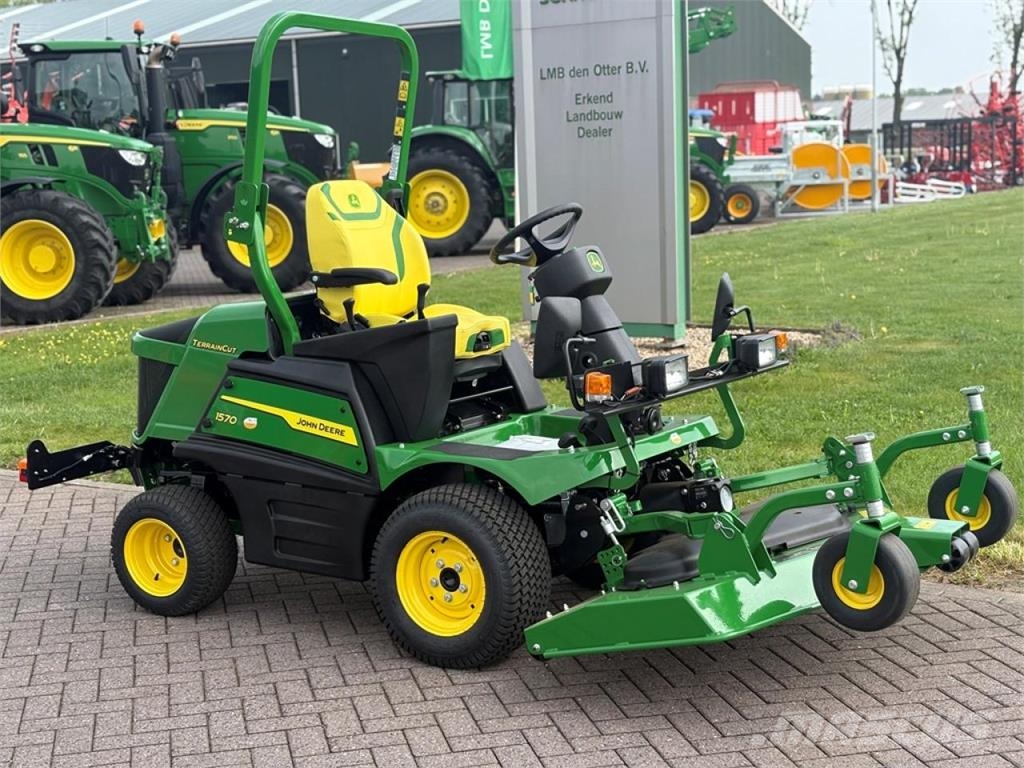 John Deere 1570 ZITMAAIER Χορτοκοπτικά με όρθιο χειριστή