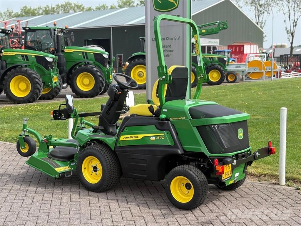 John Deere 1570 ZITMAAIER Χορτοκοπτικά με όρθιο χειριστή