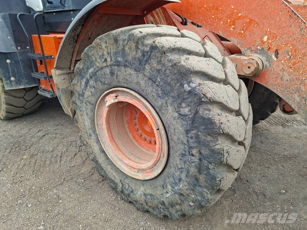 Hitachi ZW 220-6 Radlader