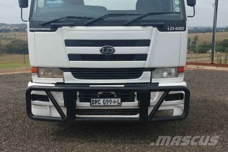 UD 2007 Nissan UD400 Otros camiones