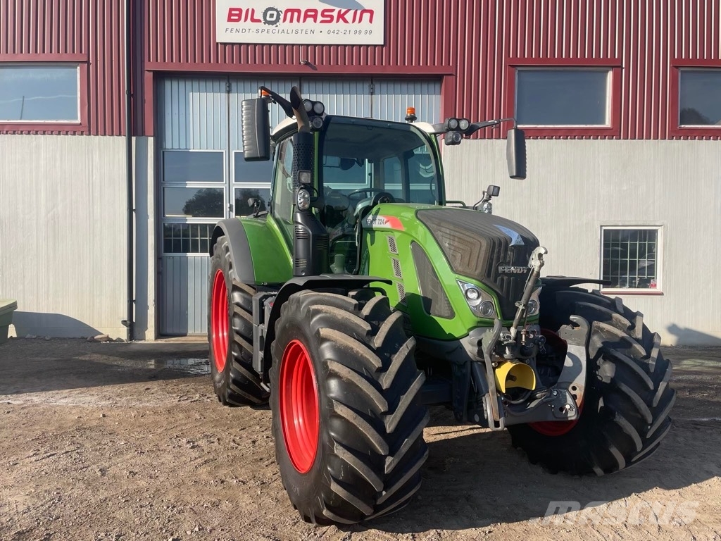 Fendt 724 S4 Profi Plus Трактори
