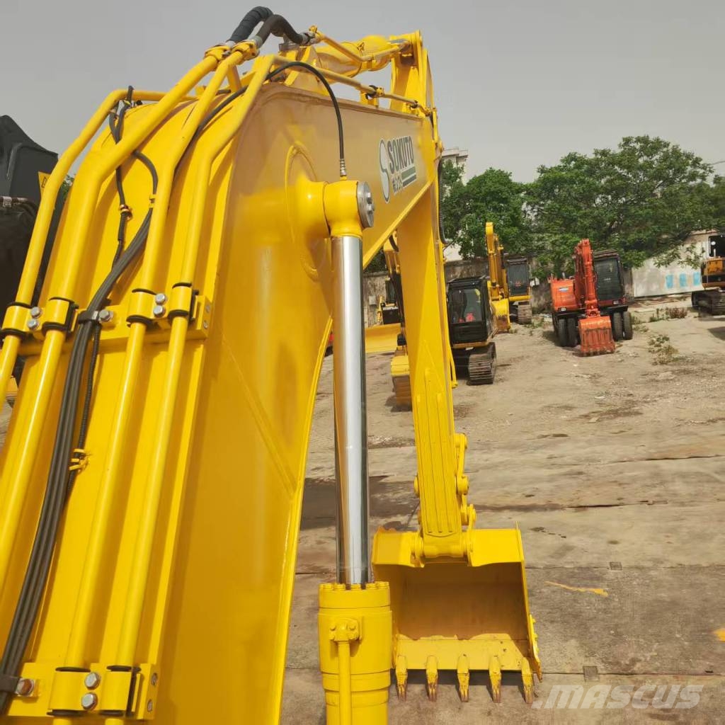 Komatsu PC 210 LC Гусеничні екскаватори