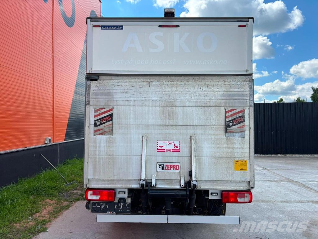 Volkswagen Crafter 50 4x2 TK V-300MAX / BOX L=3656 mm Skåp Kyl/Frys/Värme
