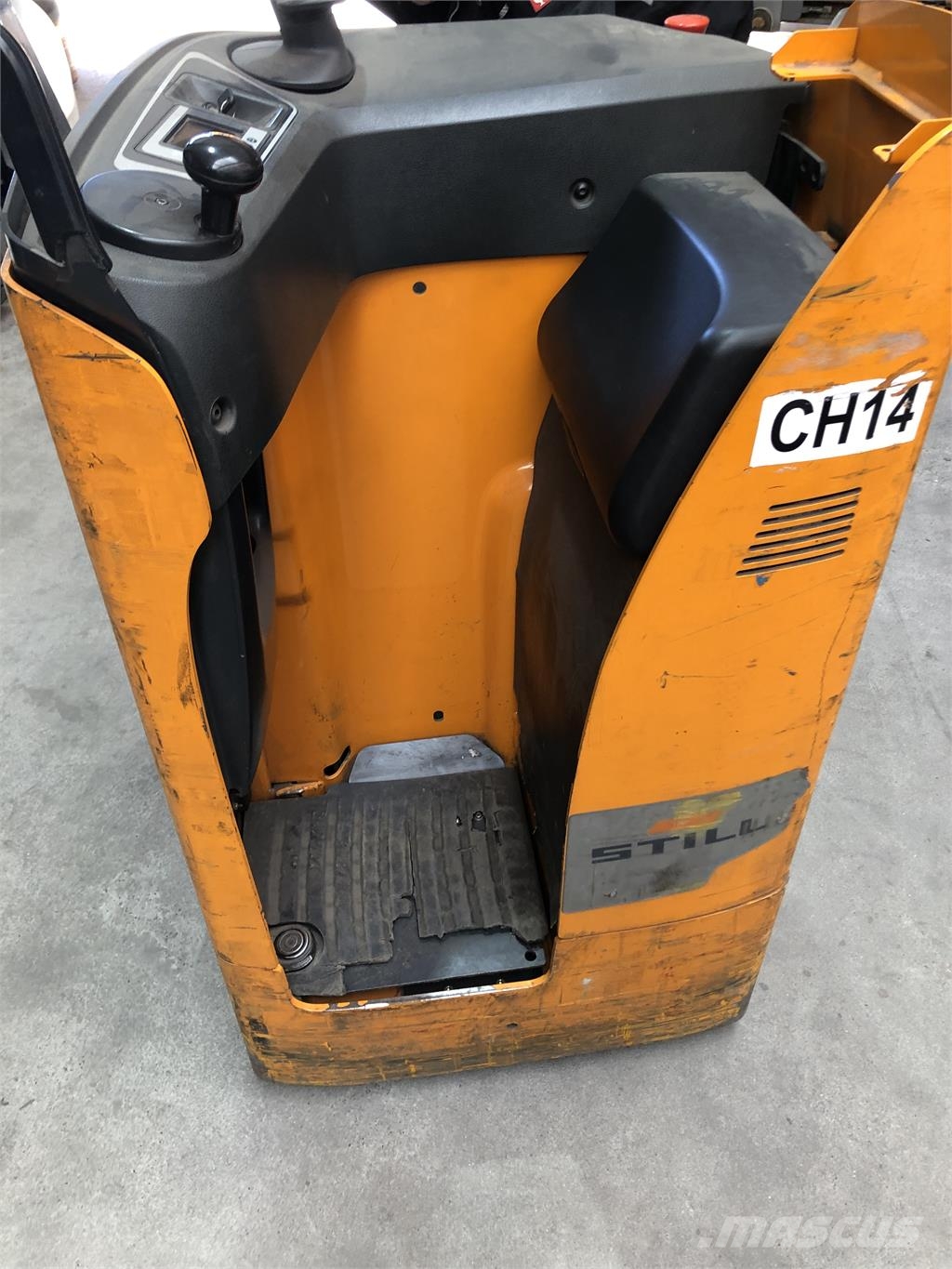Still SXH 20 Pedestrian stacker