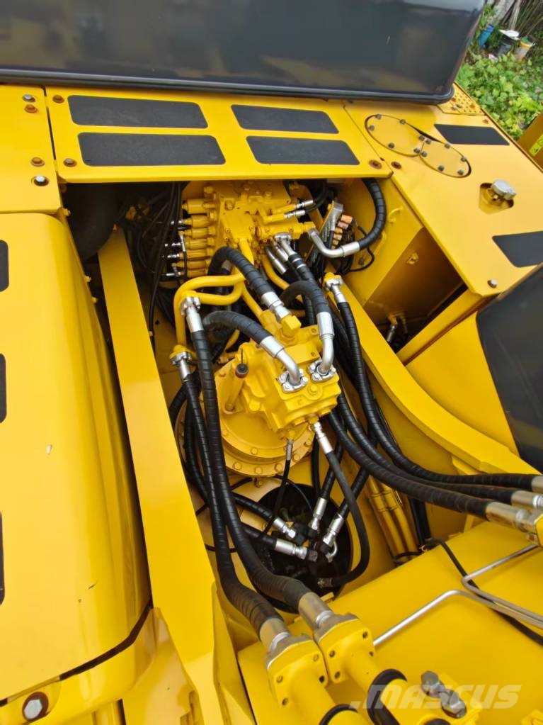Komatsu PC350 Escavatori cingolati