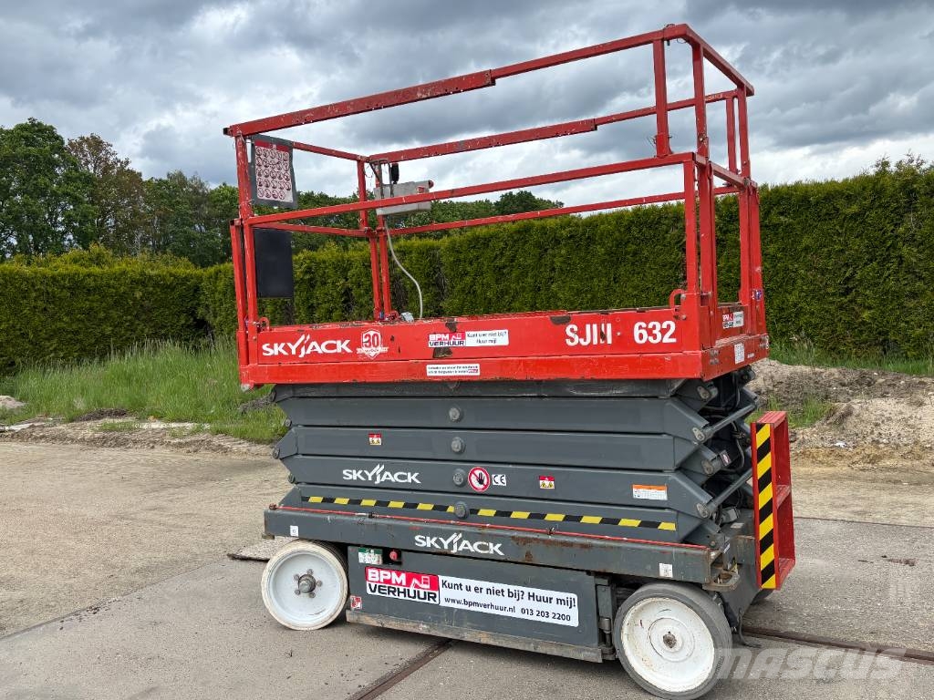 SkyJack SJ 4632 12m schaarlift Skyjack schaarhoogwerker Ножични работни платформи