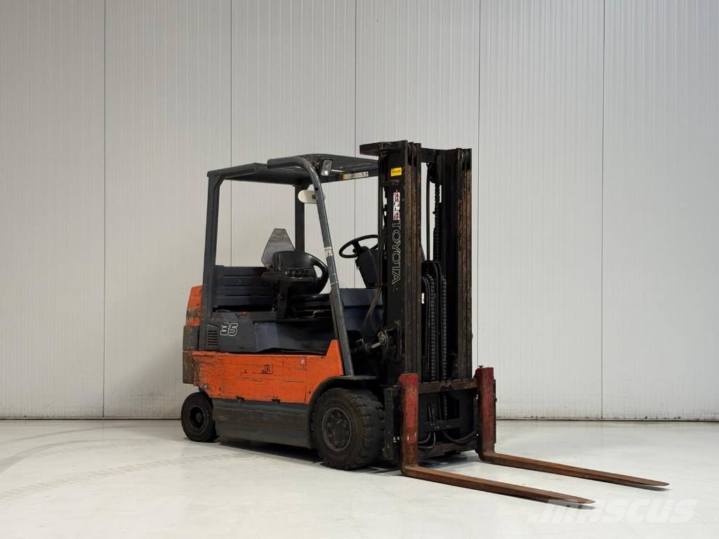 Toyota 7FBMF35 Електрически вилични кари-повдигачи