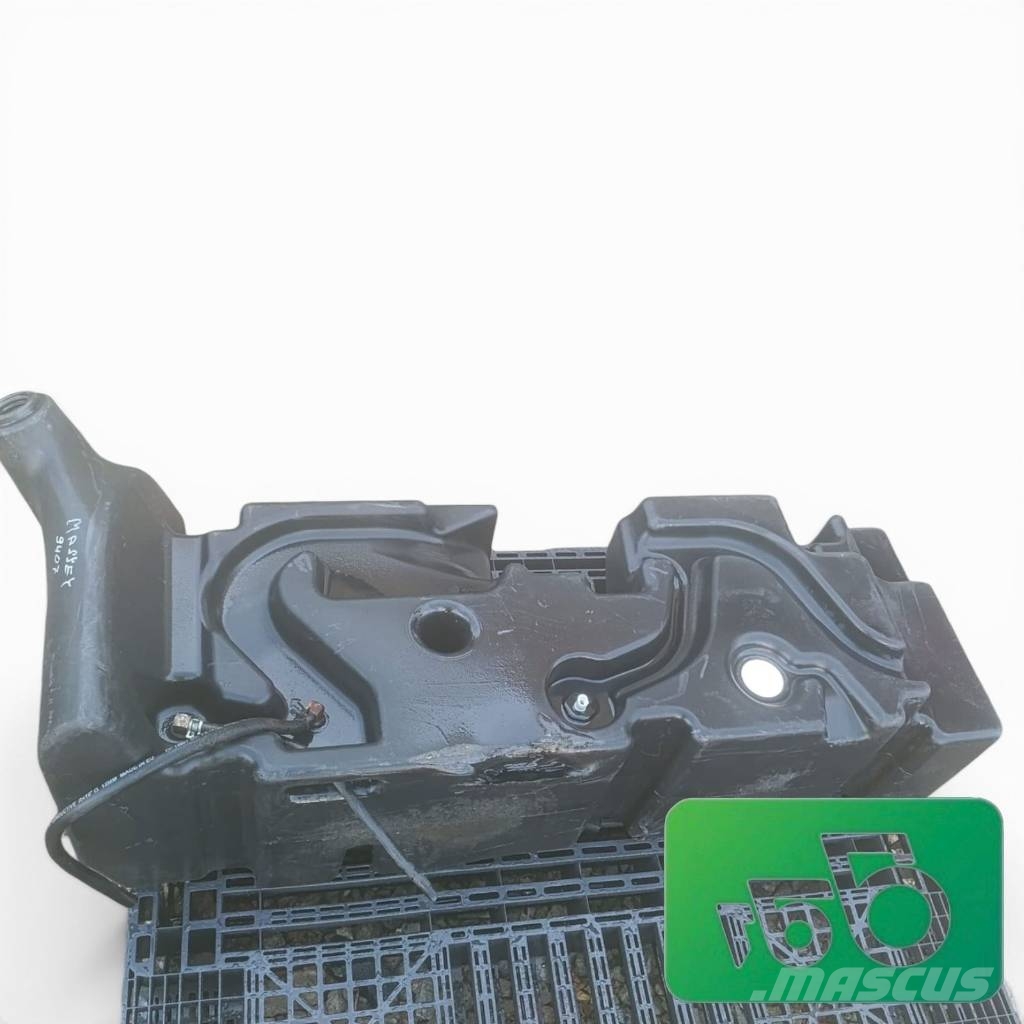 Massey Ferguson 9407 Fuel tank 7167549 Tank 3970282M1 Alusta ja jousitus