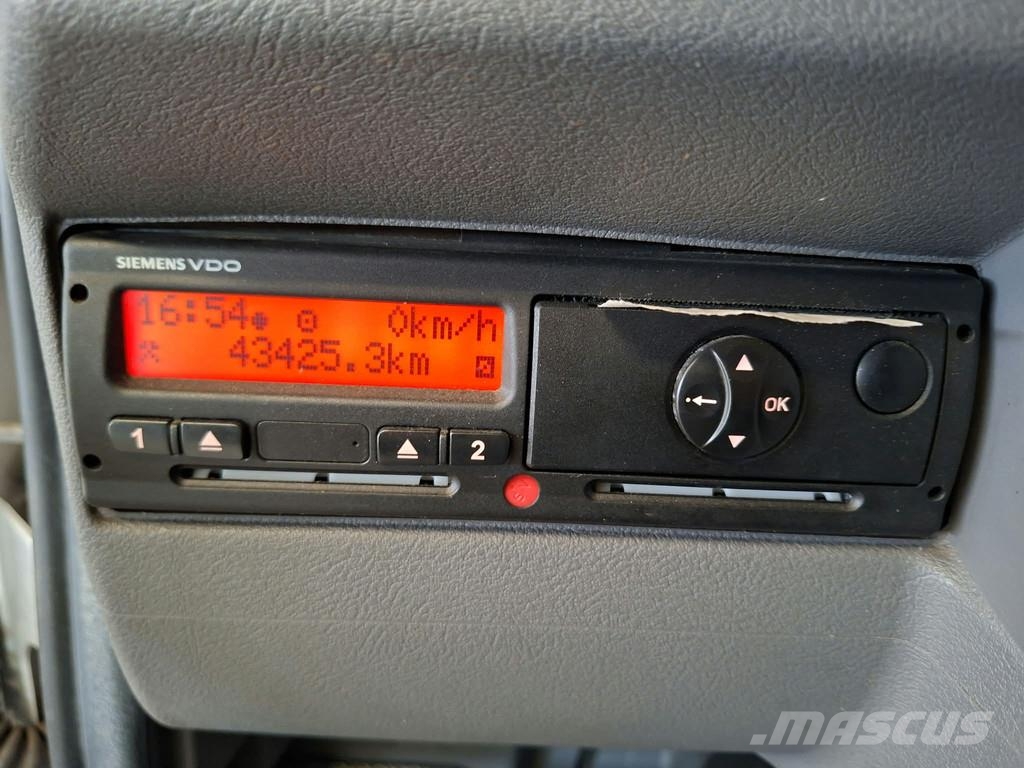 DAF LF 55 AE 55 LF-12 |VERVOER VOOR 5 PAARDEN | INGEBO Dyretransport