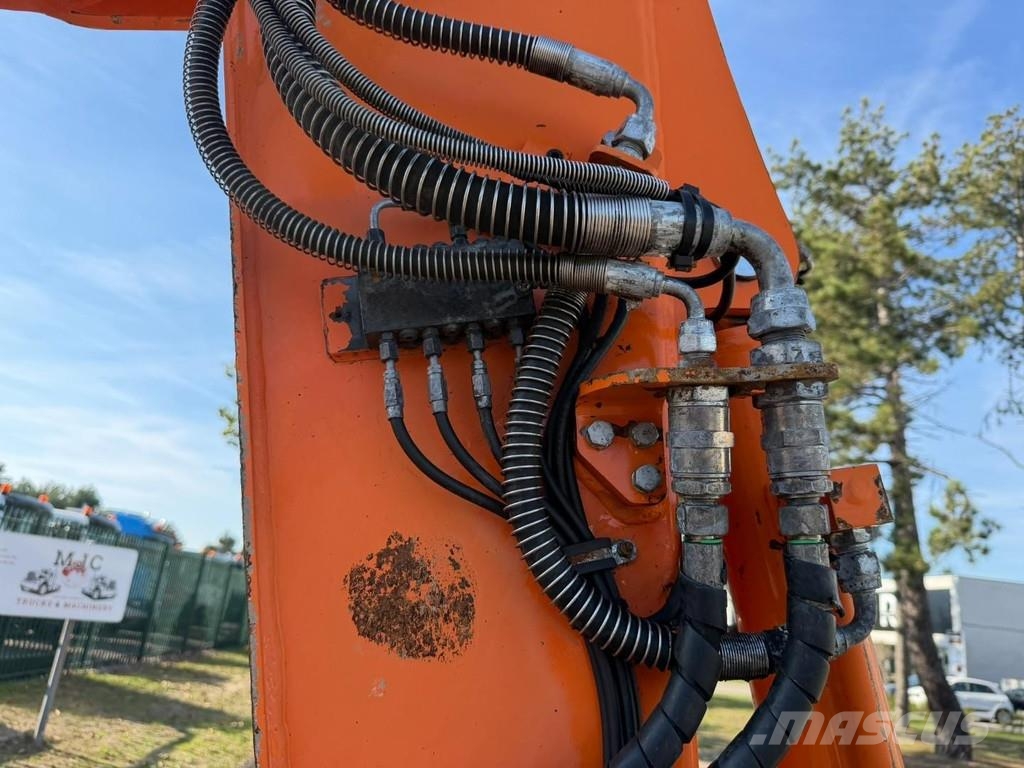 Doosan DX 62 R-3 6.2T - *FULL HYDR - *CENTRAL GREASING* - Minigraafmachines < 7t