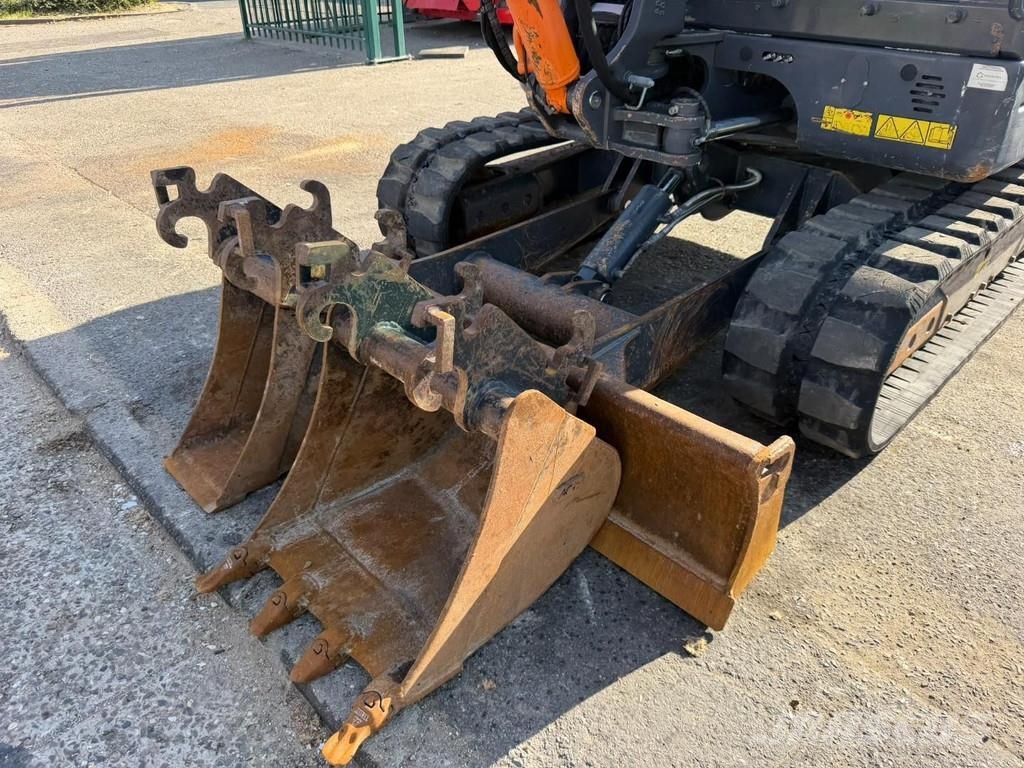 Doosan DX 62 R-3 6.2T - *FULL HYDR - *CENTRAL GREASING* - Minigraafmachines < 7t
