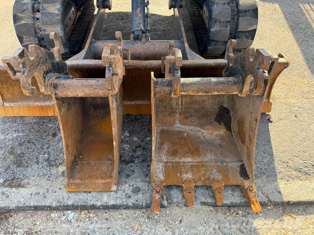 Doosan DX 62 R-3 6.2T - *FULL HYDR - *CENTRAL GREASING* - Minigraafmachines < 7t