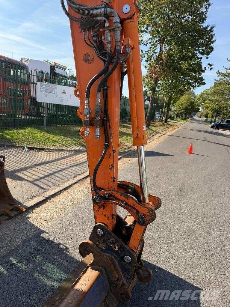Doosan DX 62 R-3 6.2T - *FULL HYDR - *CENTRAL GREASING* - Minigraafmachines < 7t
