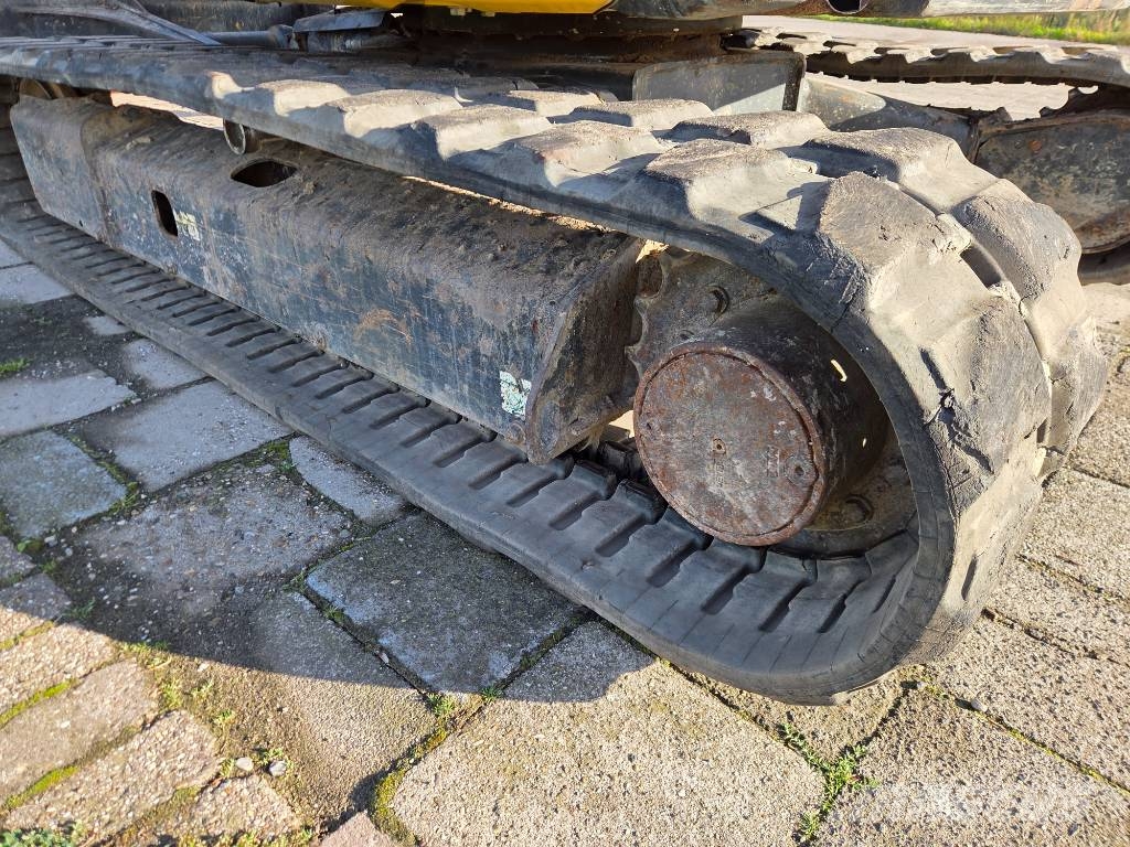 Komatsu PC 55 MR-3 ミニ油圧ショベル 7t以下(ミニユンボ・ミニディガー)