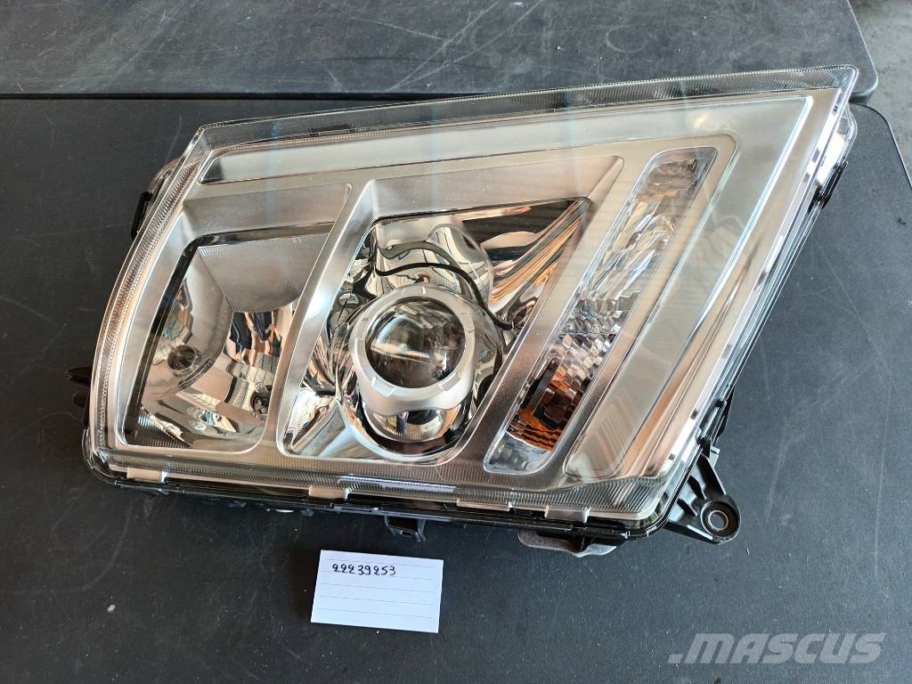 Volvo HEADLAMP 22239253 Elektroonikaseadmed