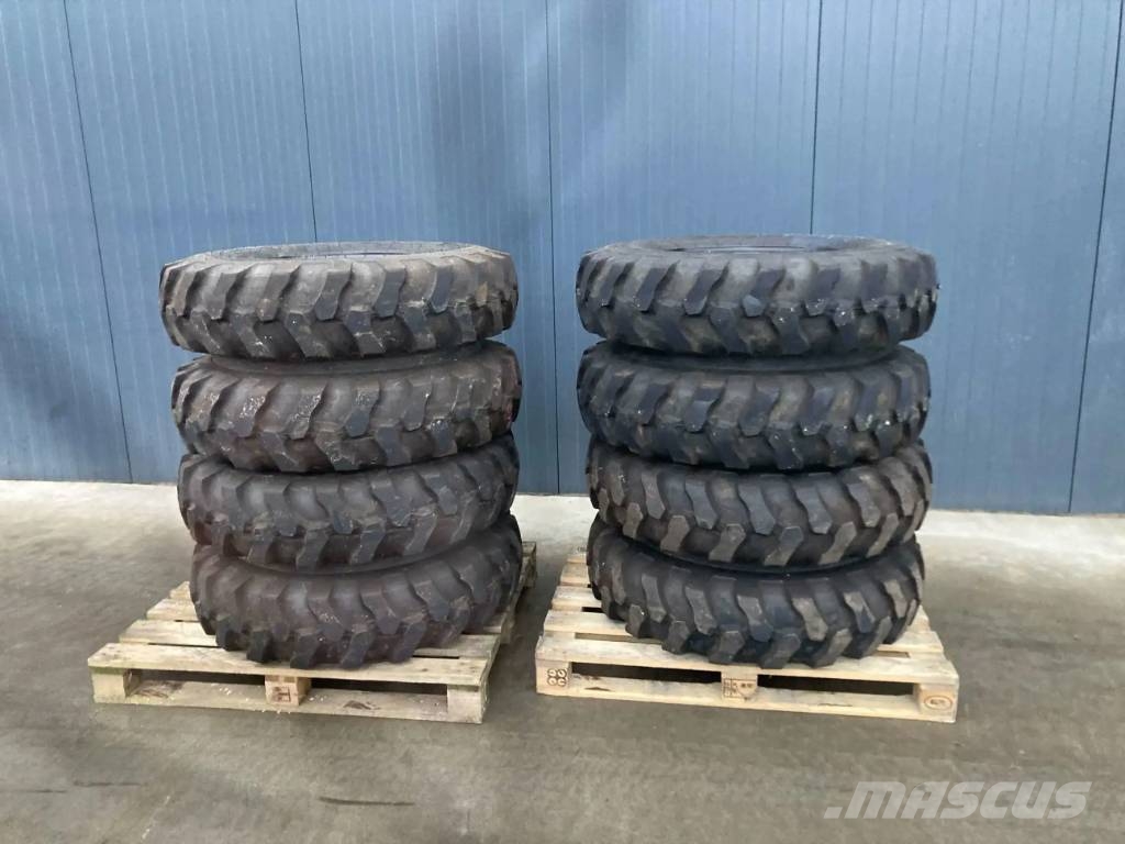 Apollo 1000 x 20 Set / 10.00 x 20: 4x2 Tyres Pneumatici, ruote e cerchioni