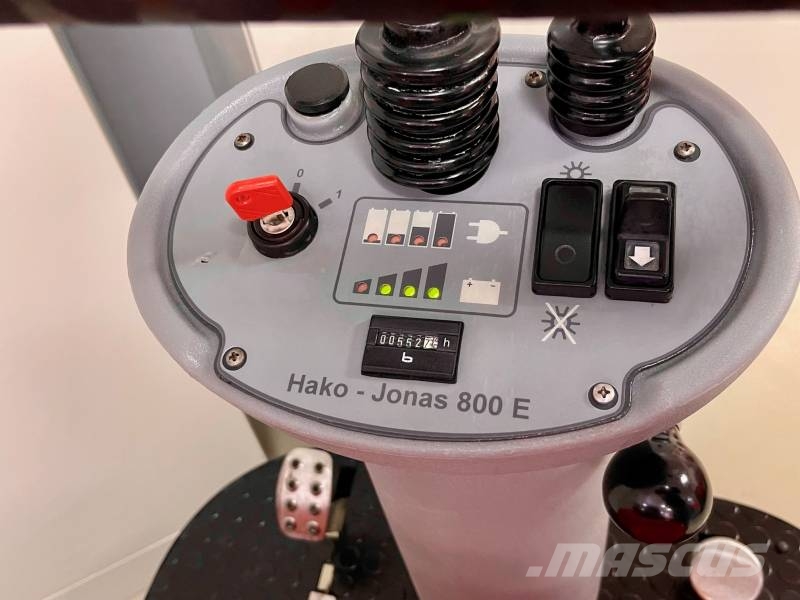 Hako Sweepmaster B800 R 扫地机