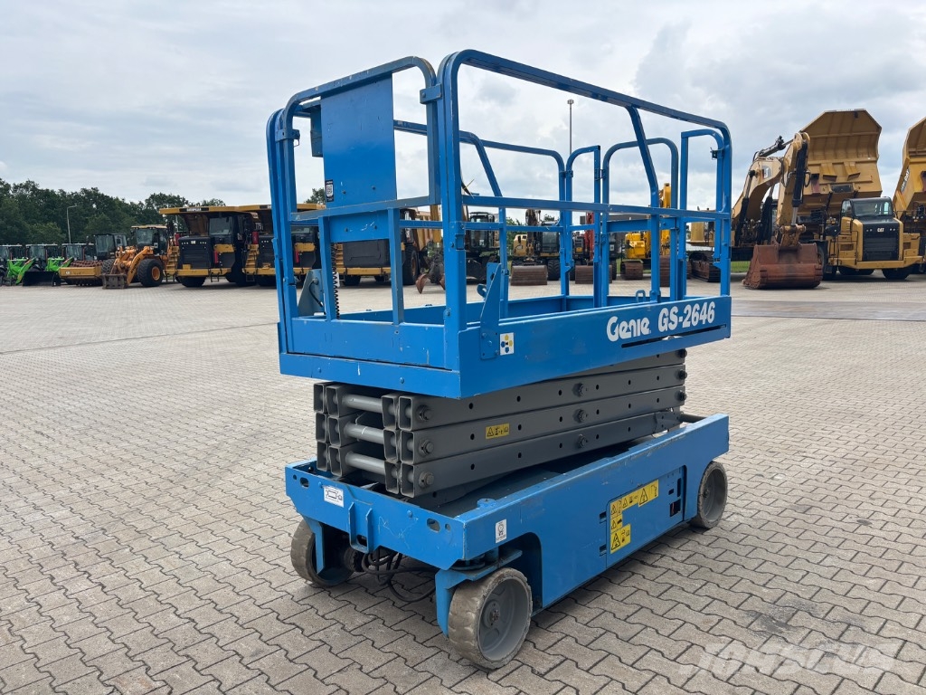 12X Genie GS 2646 シザースリフト