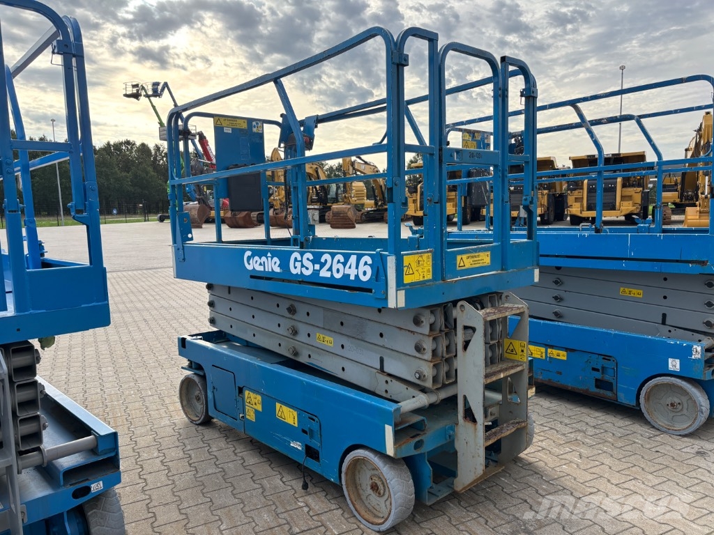 12X Genie GS 2646 シザースリフト