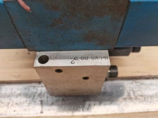 JCB 537-135 valve block Hüdraulika