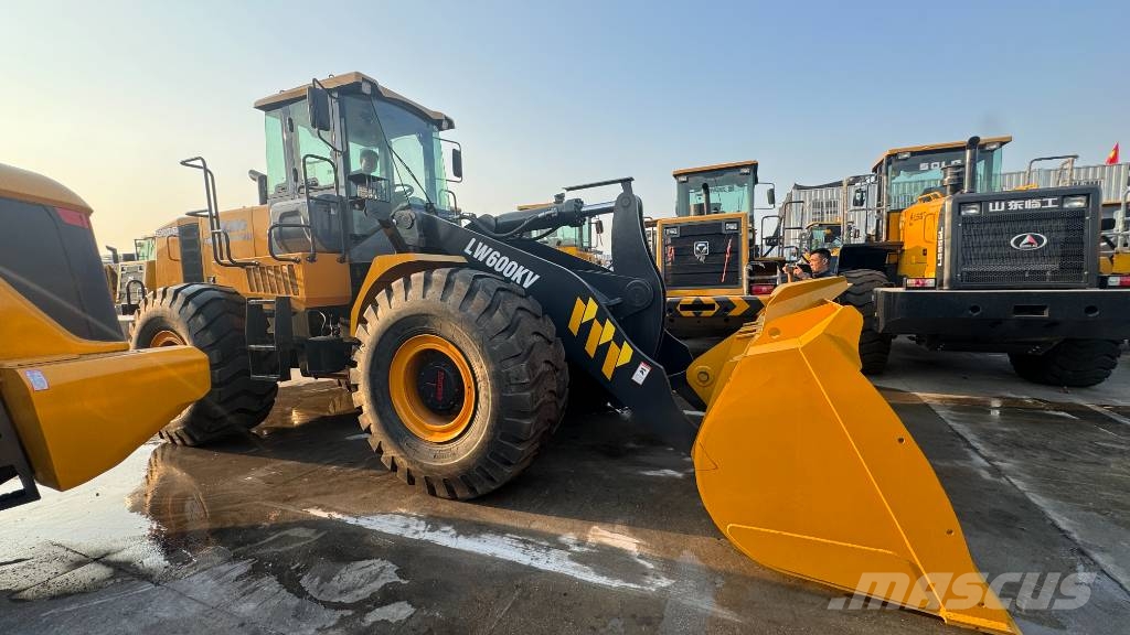 XCMG LW 600 KV Plenty of wheel loaders in stock Kolesni nakladalci