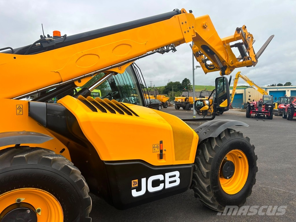 JCB 535-95 108BHP / Joystick / AC / Pick up Hitch Telescopic handlers
