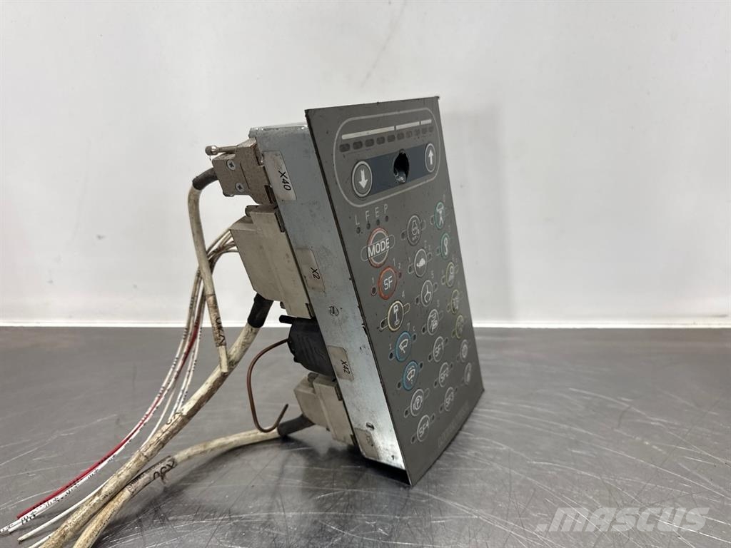 Liebherr A914-939735101-Keyboard/Armaturenbrett/Dashboard إلكترونيات