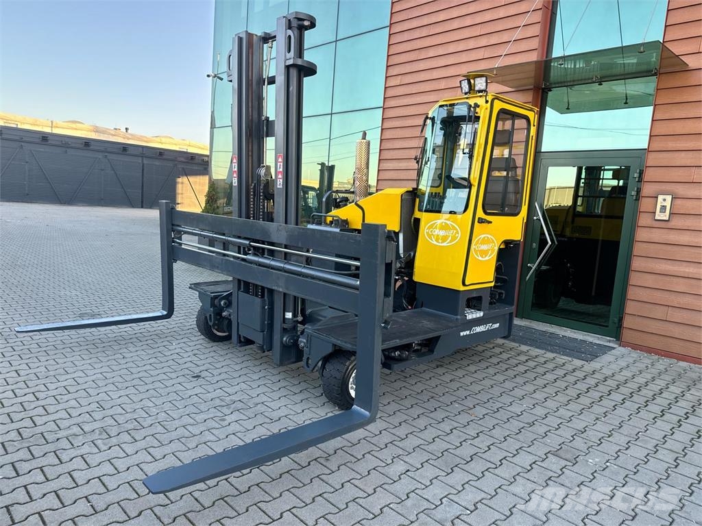 Combilift C4000 /2021 year/LPG / 1708 hours !!! Повдигач с движение в 4 посоки