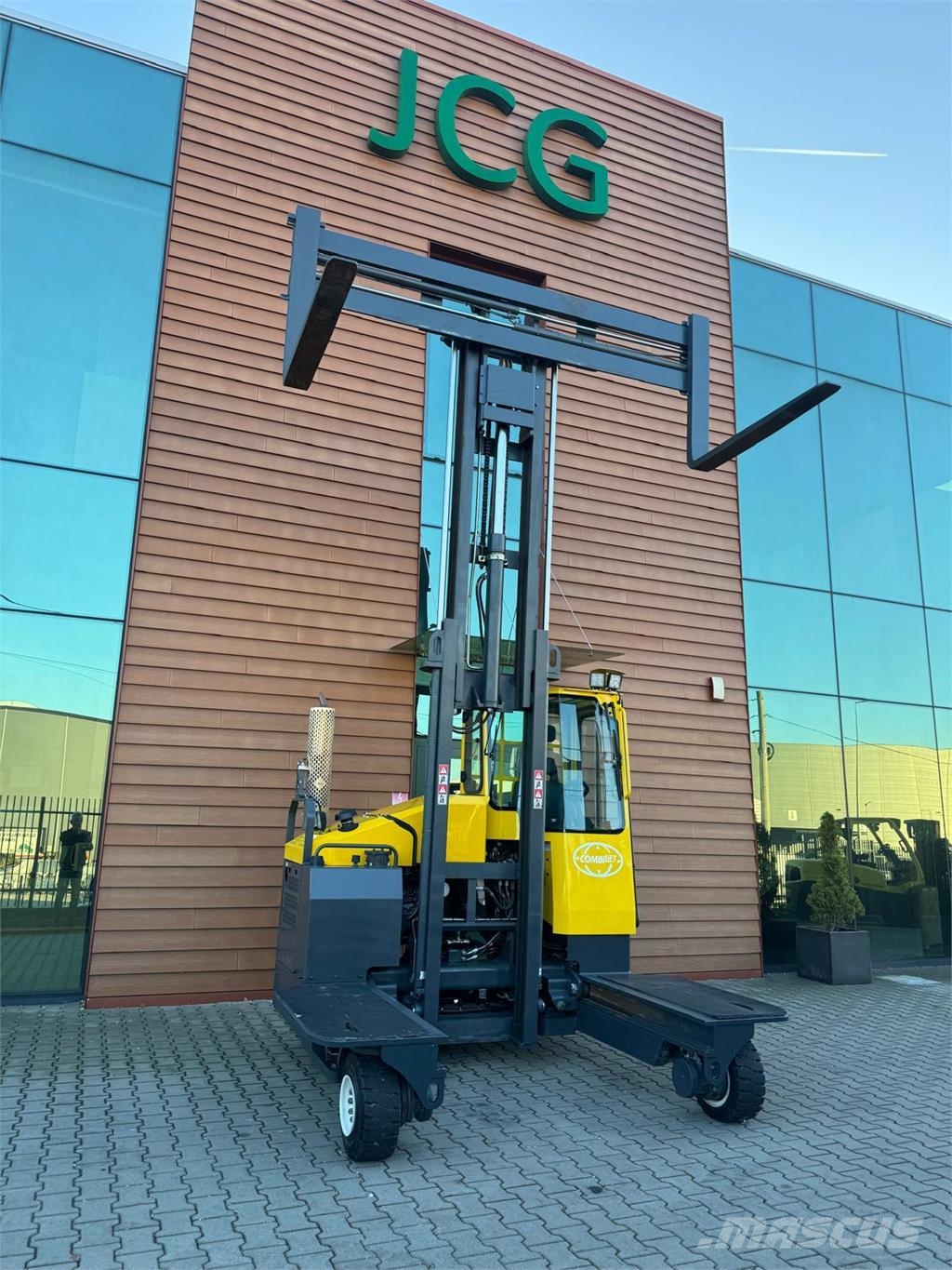 Combilift C4000 /2021 year/LPG / 1708 hours !!! Повдигач с движение в 4 посоки