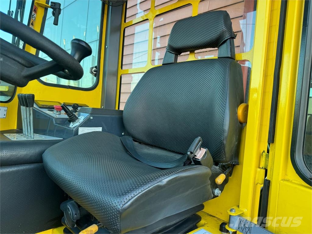 Combilift C4000 /2021 year/LPG / 1708 hours !!! Повдигач с движение в 4 посоки
