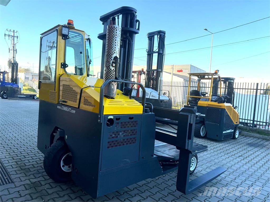 Combilift C4000 /2021 year/LPG / 1708 hours !!! Повдигач с движение в 4 посоки