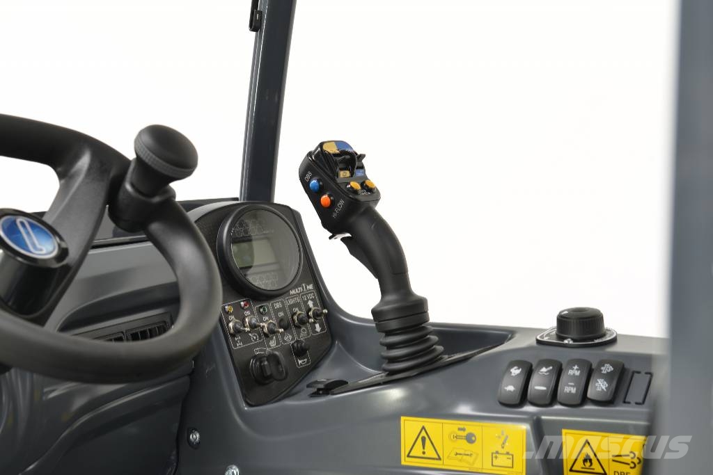 Multione 11-serien 11.6K & 11.9K Skid steer loaders