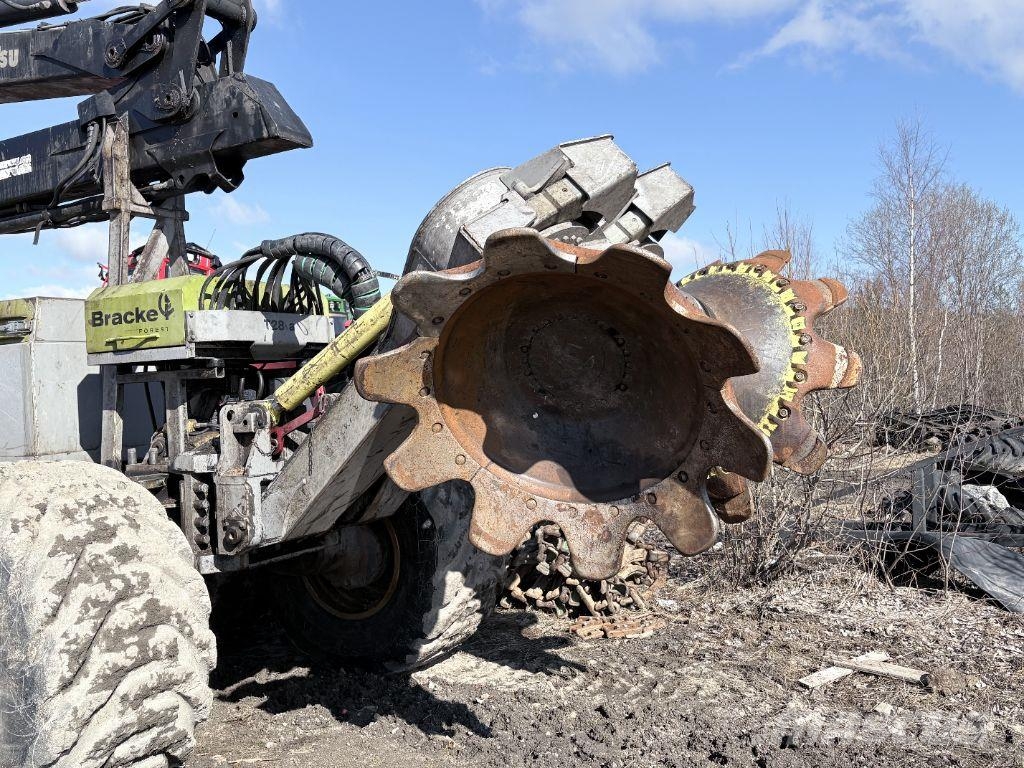 Komatsu 895 Forwarders