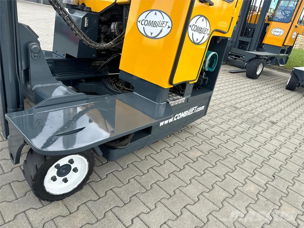 Combilift C2500 // Compact // Wide positioner Four-way truck