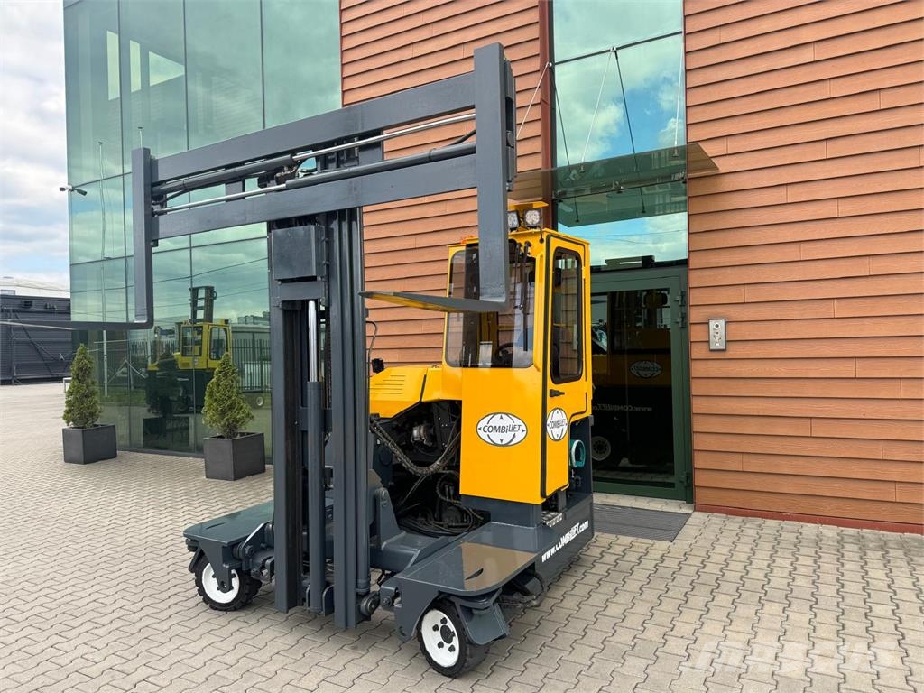 Combilift C2500 // Compact // Wide positioner Four-way truck