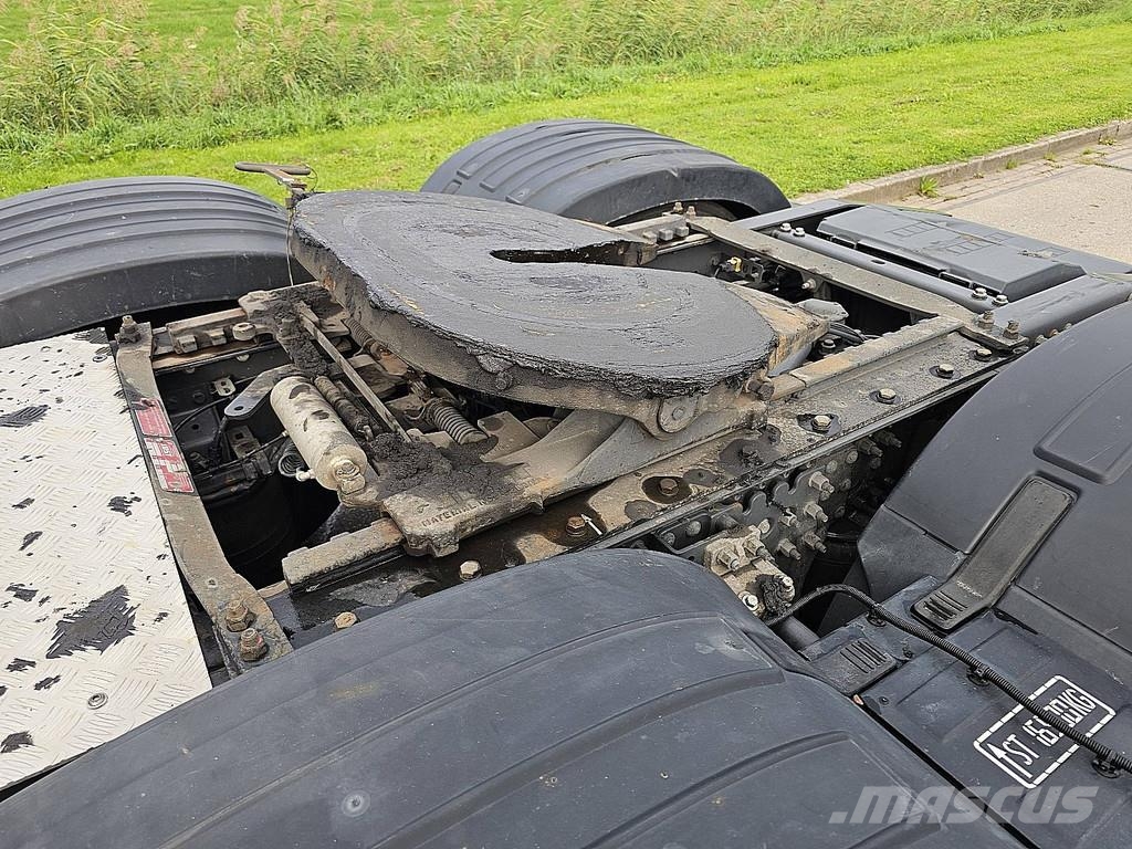 Volvo FH 460 6X2 GLOBE Nyergesvontatók